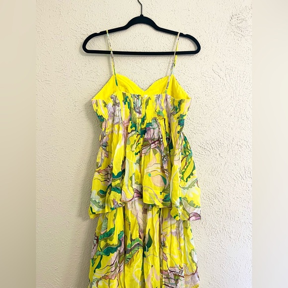 FARM Rio Yellow Jellyfish Bouquet Maxi Dress - Picture 6 of 9